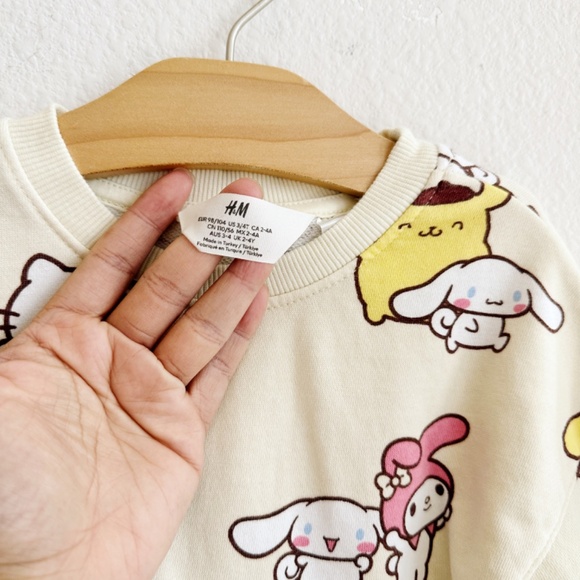 H&M Sanrio Dress - Picture 2 of 4
